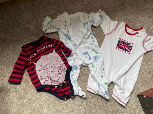Newborn baby clothes bundle - clothes,