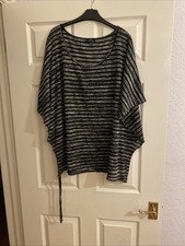 Samya Women’s Top Size 26-28