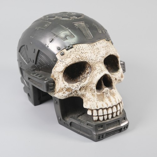 Nemesis now cyborg - now, skull