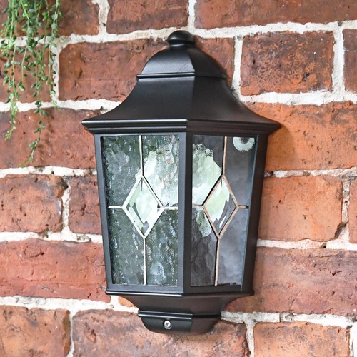 Traditional victorian half - traditional,