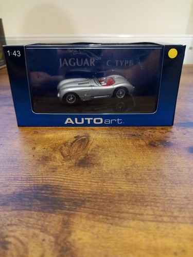 Autoart scale model car - autoart, 1/43