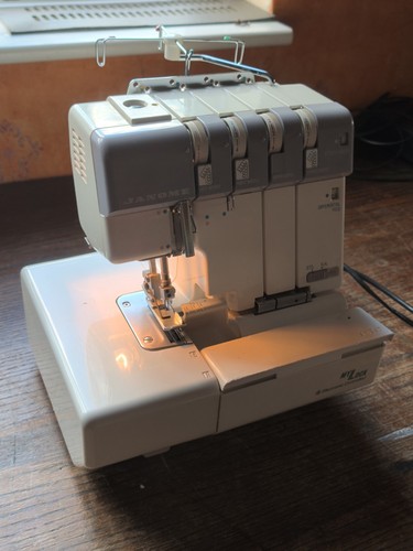 Janome mylock overlocker - mylock,