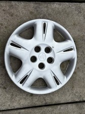Toyota avensis wheel trim - toyota,