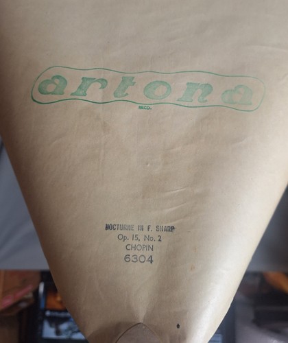 Vintage artona pianola - roll,