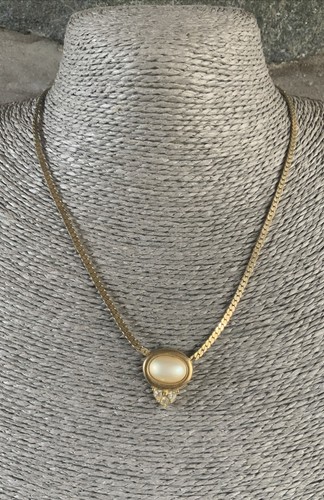 Vtg trifari signed faux - signed,