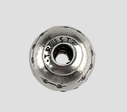 Authentic pandora essence - pandora, me
