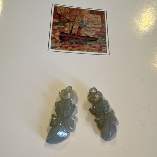 Vintage carved green jade - green,