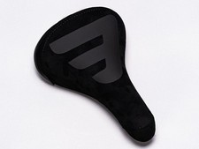 mafia bike seat color black