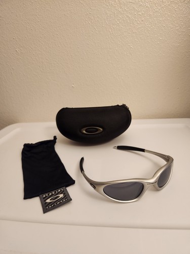 Vintage oakley minute - oakley,