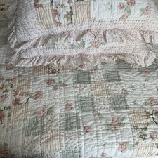 VTG Quilt Victorian Heart 100%