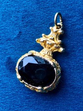 Vintage 22ct Gold Plated pendant Baroque Style Pendant black Gem goth