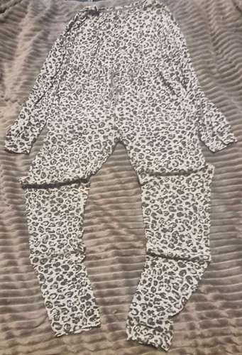 Grey leopard print - grey, top