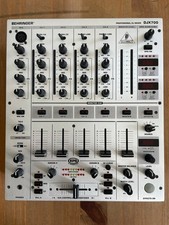 Behringer DJX700 4 - Channel