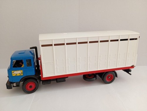 Britains farm scale ford - britains, 1:32