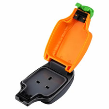 Masterplug Rewireable Weatherproof Outdoor Inline Socket 13Amp IP45 Rated IPS