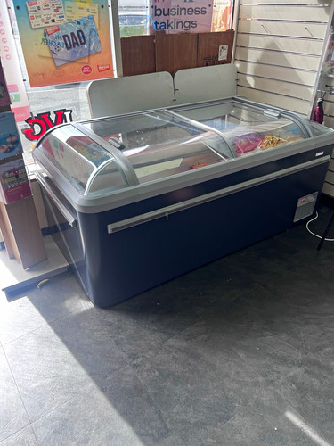 Commercial self service ice - self,