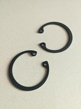 Circlips/Snaprings x2