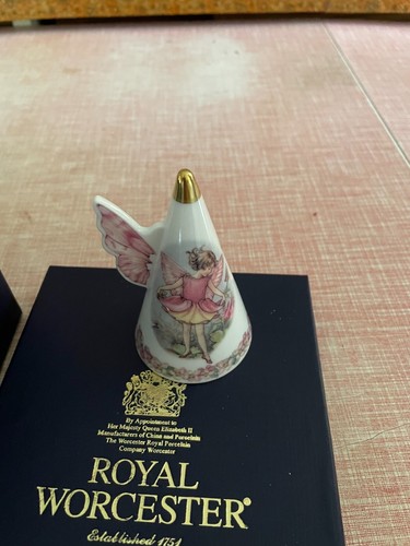 Royal worcester flower - royal,