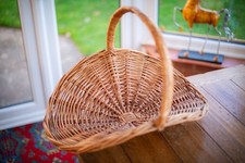 Vintage - Large Handled Wicker Basket - Fire Wood Log Basket - Storage