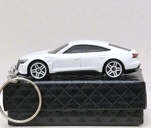 Hot wheels 2024 audi tron - hot, rs