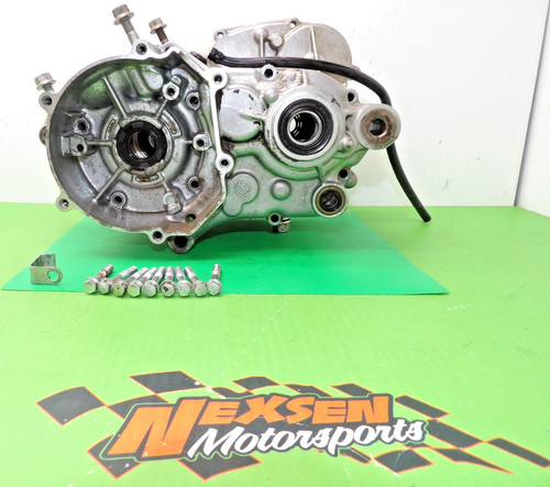 Engine crankcase halves - 🏁engine,