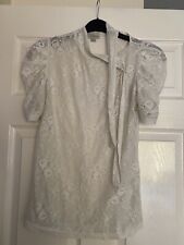 white embroided t shirt Berska size L 