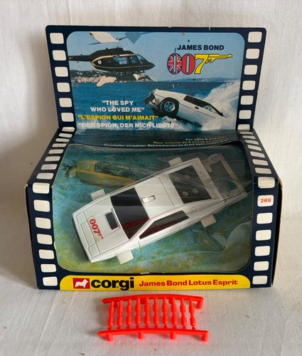 Corgi james bond lotus esprit - corgi,