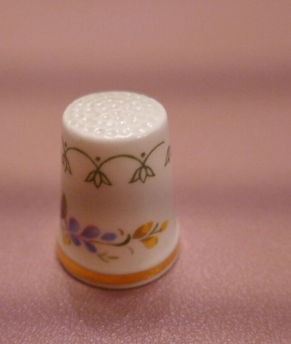 Vintage royal doulton thimble - doulton,