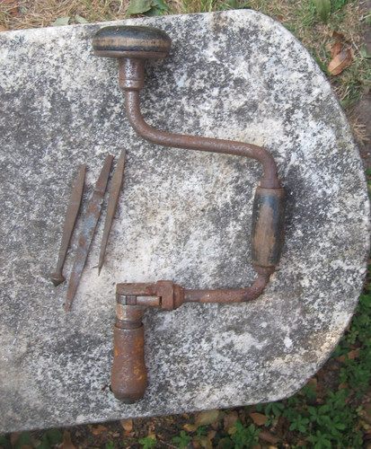 Vintage brace and bit drill - drill, +