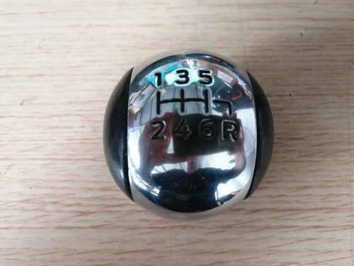 Ford focus gear - knob, 6