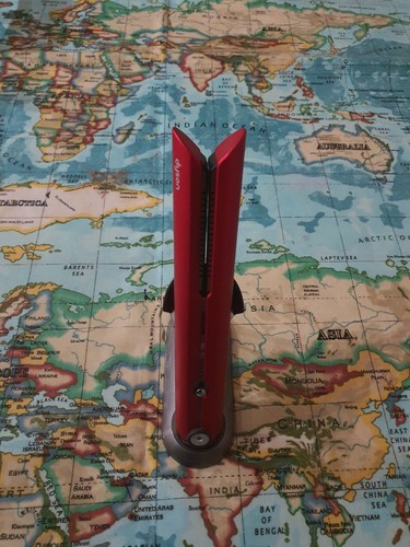 Dyson corrale straightener - dyson,