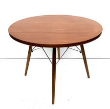 Mid-century style modern  Eiffel-inspired Round Dining Table RRP 469,-
