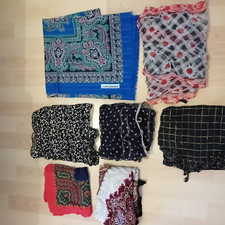 JOB LOT LADIES SCARVES SOME