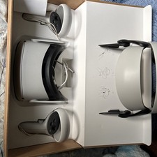 Meta Quest 2 128GB Oculus VR Headset Boxed with Controllers