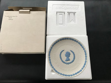 WEDGWOOD WHITE JASPERWARE CORONATION SILVER JUBILEE PLATE 1953-1978
