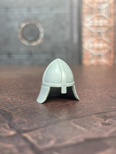Light bluish gray - light,