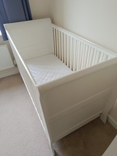 Mamas & Papas cot bed with