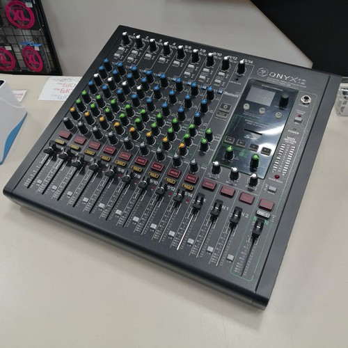 Mackie onyx12 channel - 12,