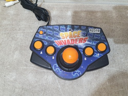 2003 radica space invaders - 2003,