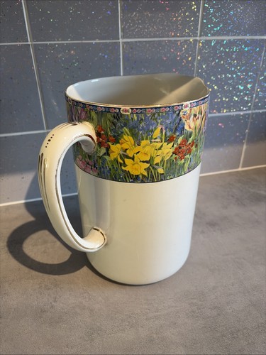 Large vintage royal - vintage,