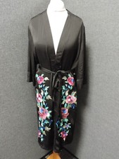 New Look Embroidered Satin