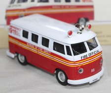 CORGI CLASSICS - 98475 - VOLKSWAGEN T1 COMBI VAN BUS - FIRE DEPARTMENT OFFICIAL