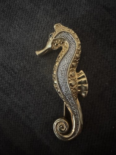 Vintage gold tone - gold,