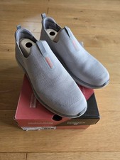 Skechers Womens Go Walk 6 -