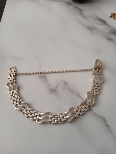Gate bracelet with - with, safety