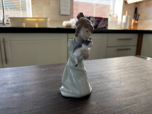 Lladro sleepy kitten - lladro,