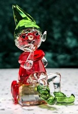 Swarovski Santa's Elf on Gift Box Christmas 2018  #5402746 Retired Boxed