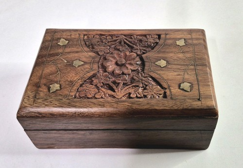 Hand carved wooden trinket - wooden,
