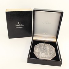 GENUINE OMEGA PEWTER METAL SUNDIAL PAPERWEIGHT HOROLOGIUM PROMOTIONAL RARE