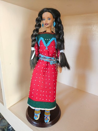 Crow indian woman handcrafted - woman,